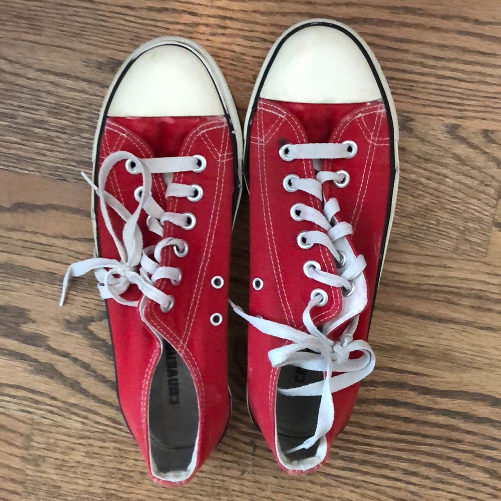 Red converse